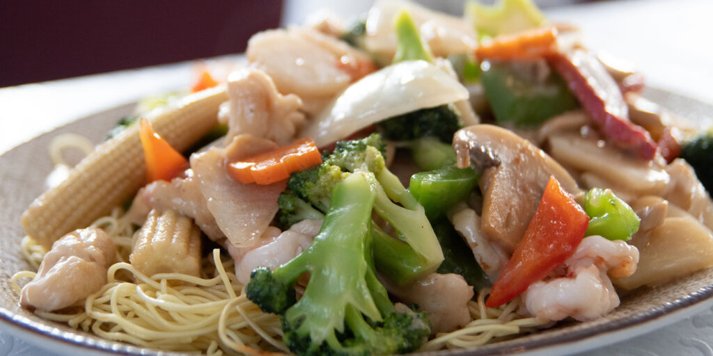 Cantonese-Chow-Mein